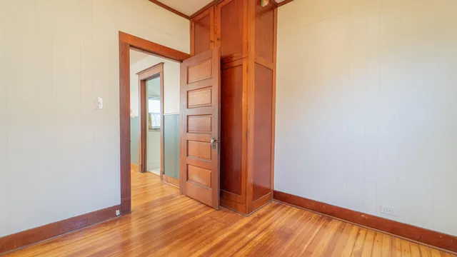 $2,200 | 1013 Merrillville Road, Crown Point, IN 46307