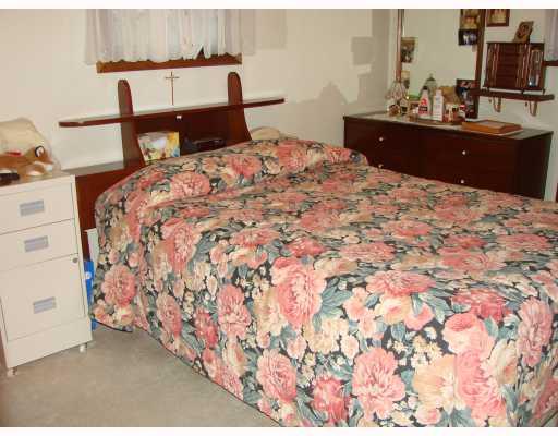354 Center New Texas Road Plum, PA 15239 - Photo 10 of 16 Master Bedroom.