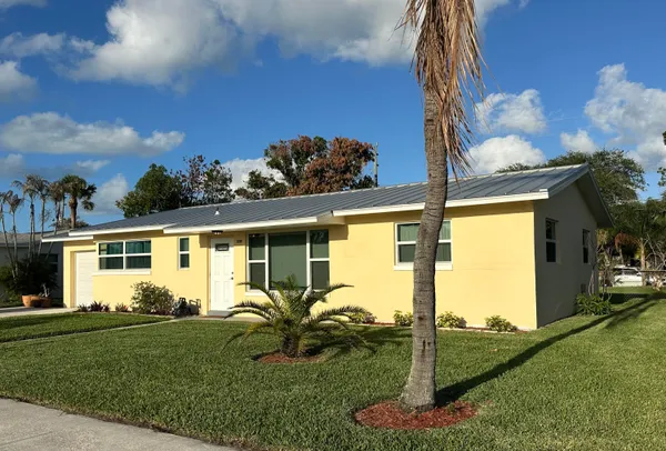 $559,000 | 19035 Southeast Southgate Drive, Jupiter, FL 33469