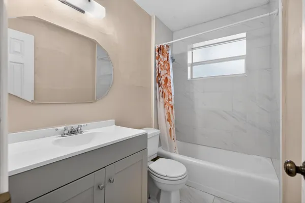 $559,000 | 19035 Southeast Southgate Drive, Jupiter, FL 33469