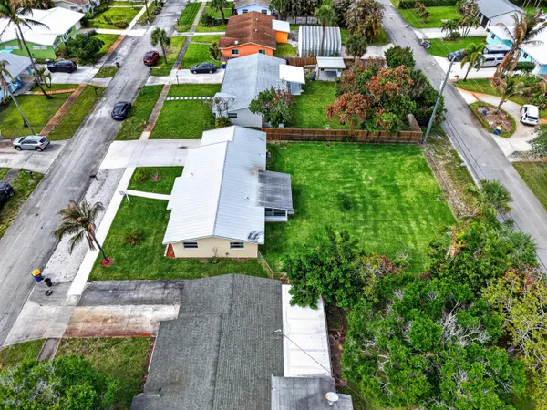 $559,000 | 19035 Southeast Southgate Drive, Jupiter, FL 33469
