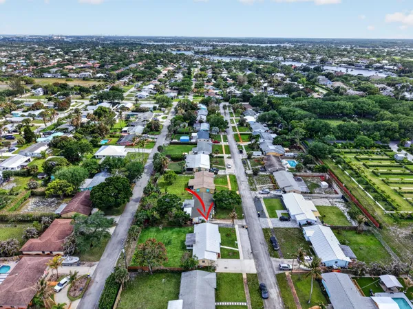 $559,000 | 19035 Southeast Southgate Drive, Jupiter, FL 33469