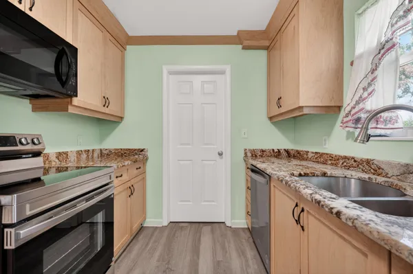 $559,000 | 19035 Southeast Southgate Drive, Jupiter, FL 33469