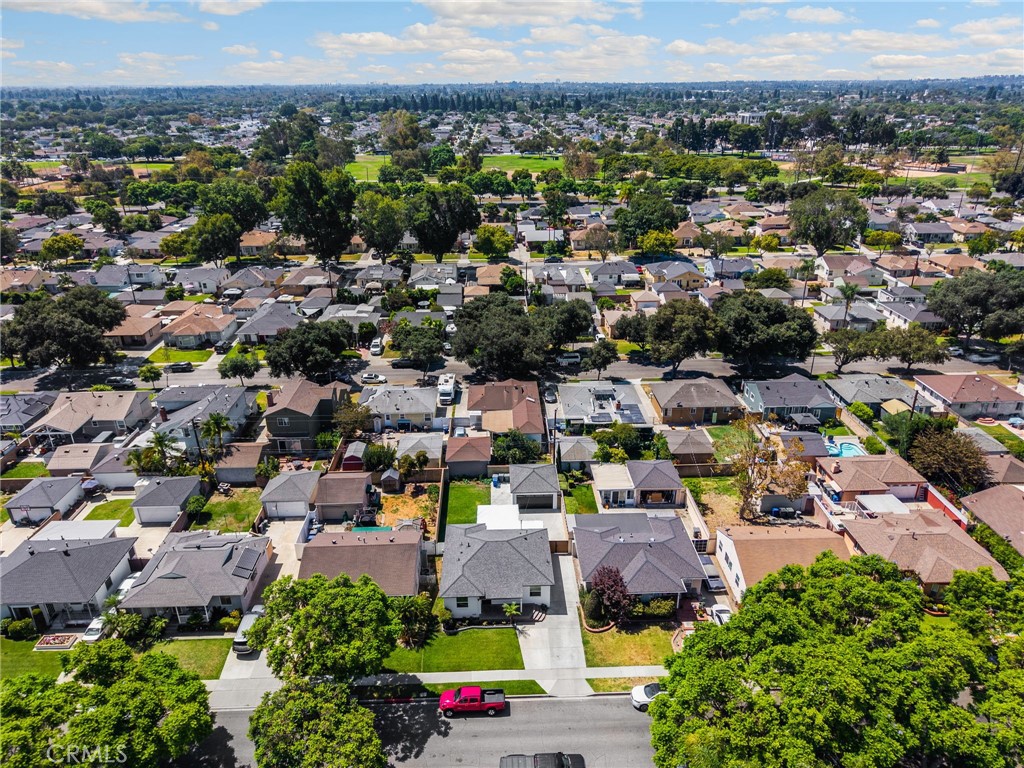 6112 Freckles Road Lakewood, CA 90713 - Photo 39 of 46
