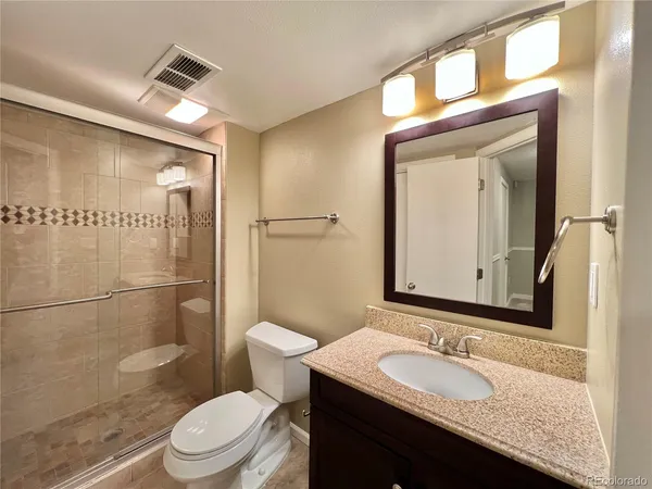 $2,995 | 652 Longfellow Lane, Highlands Ranch, CO 80126