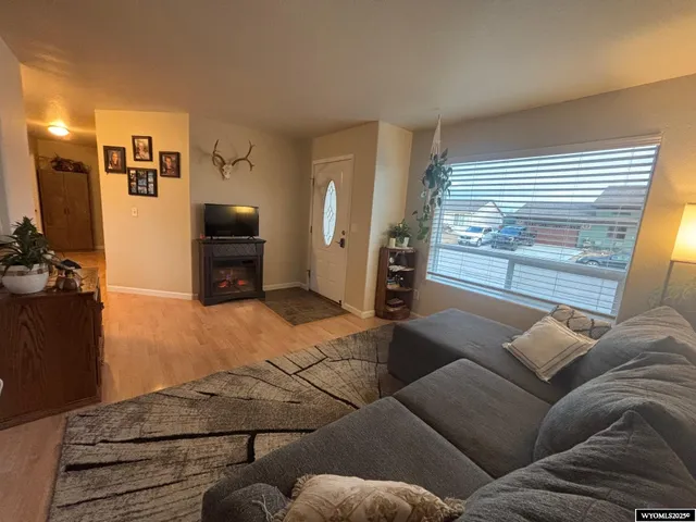 $319,000 | 1717 Sioux Trail, Bar Nunn, WY 82601