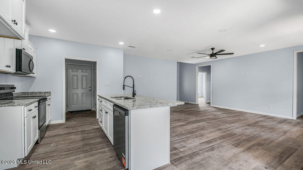 5017 Couch Street Moss Point, MS 39563 - Photo 7 of 22 DSC01324