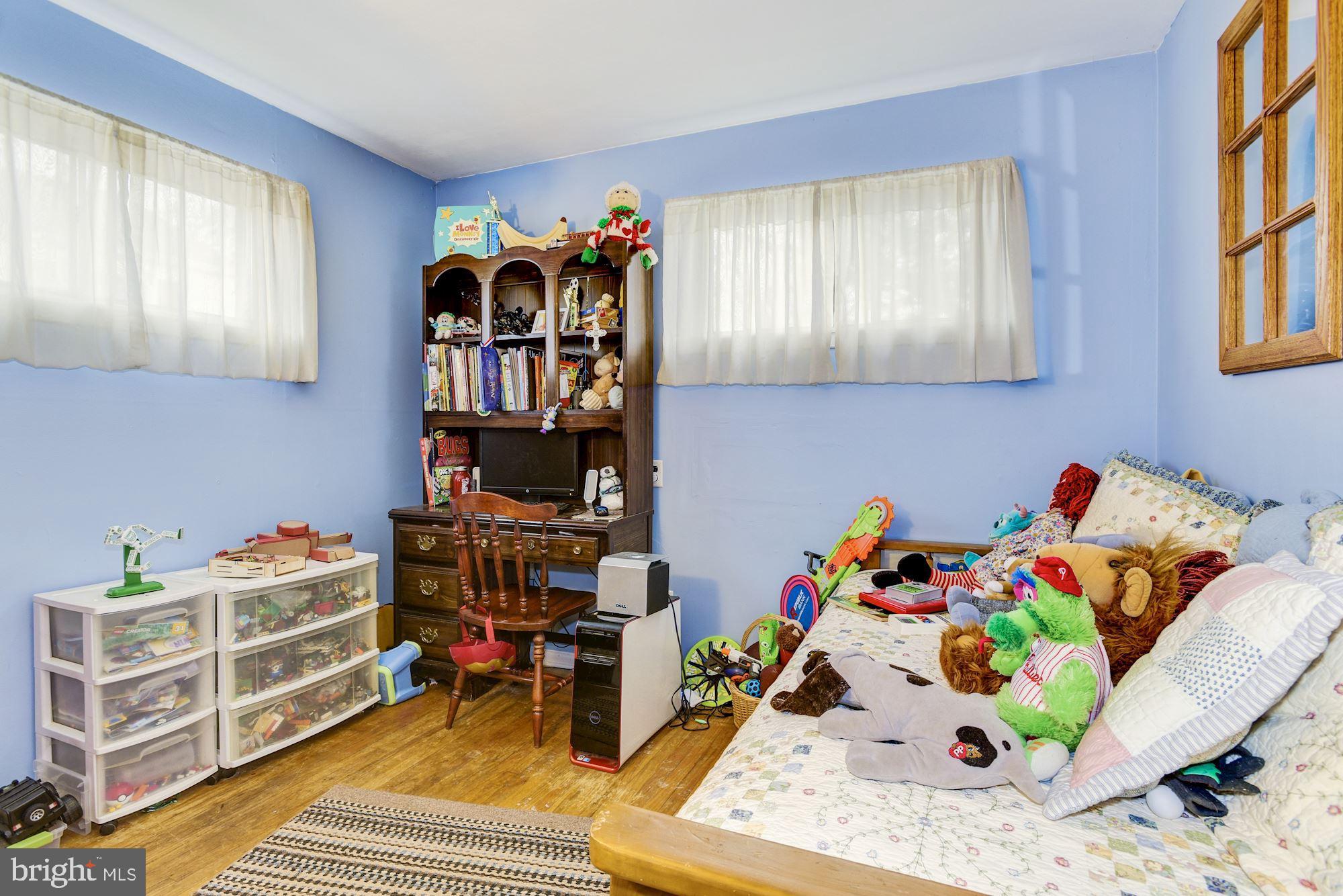 205 Ivy Road Beverly, NJ 08010 - Photo 23 of 34