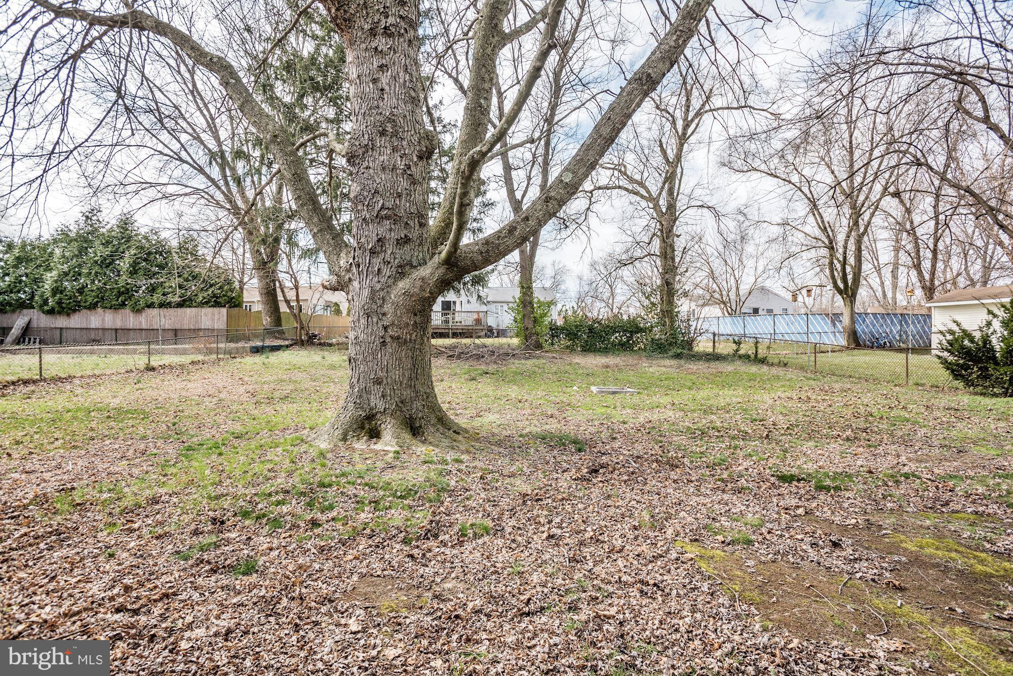 205 Ivy Road Beverly, NJ 08010 - Photo 33 of 34