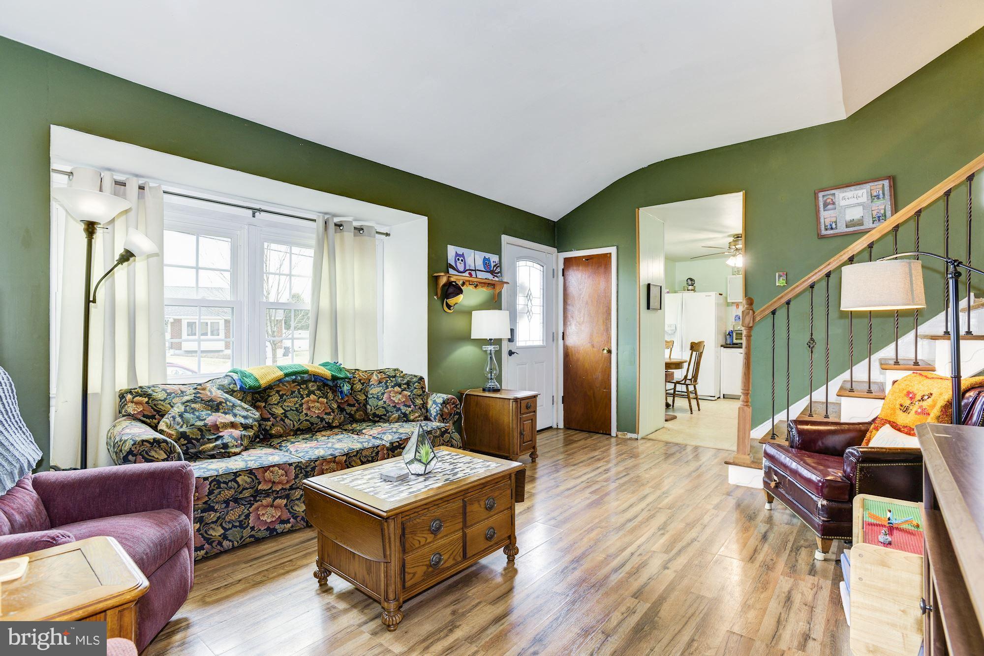 205 Ivy Road Beverly, NJ 08010 - Photo 6 of 34