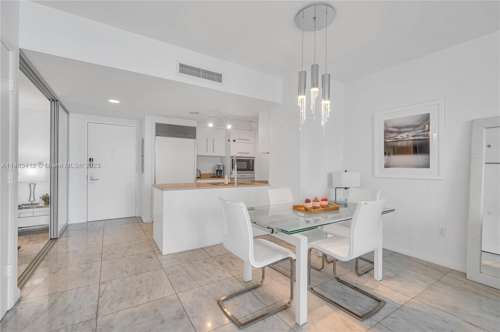 485 Brickell Avenue, Unit 2709 Miami, FL 33131 - Photo 11 of 22