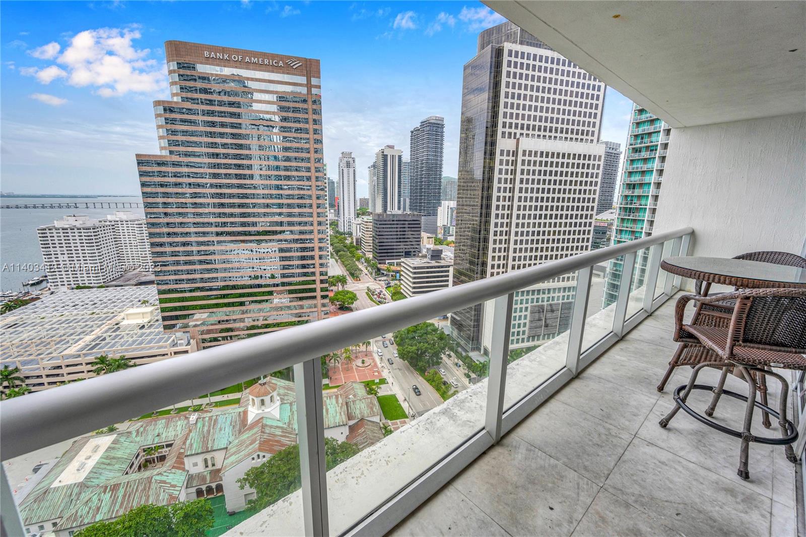 485 Brickell Avenue, Unit 2709 Miami, FL 33131 - Photo 5 of 22