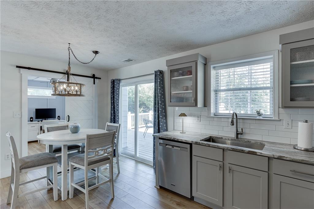 333 Twin Point Way Suwanee, GA 30024 - Photo 21 of 53