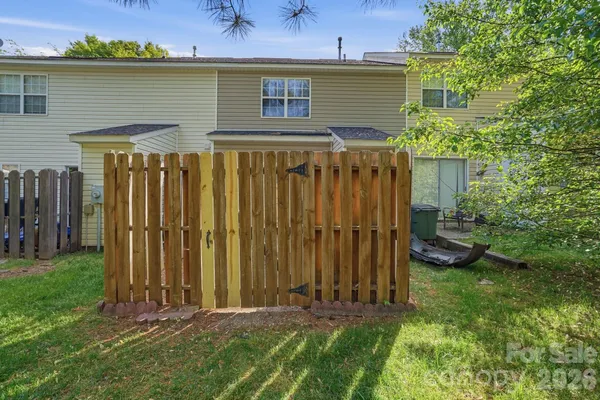 $239,900 | 10142 Forest Landing Drive, Charlotte, NC 28213
