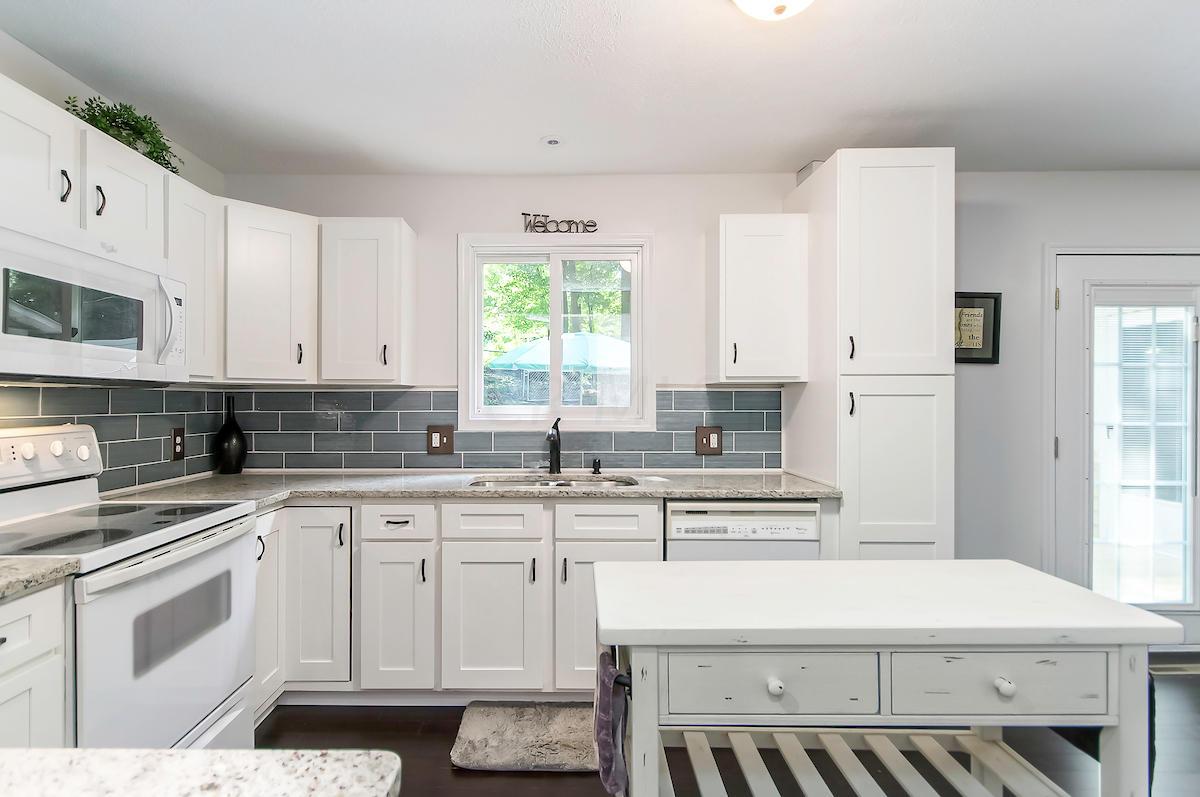1867 Walnut Road Heath, OH 43056 - Photo 9 of 51 Gallery Image 9