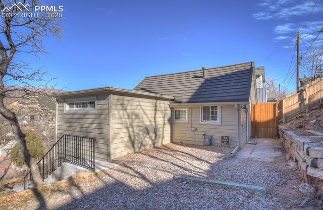 54 Delaware Road Manitou Springs, CO 80829 - Photo 5 of 39 Gallery Image 5