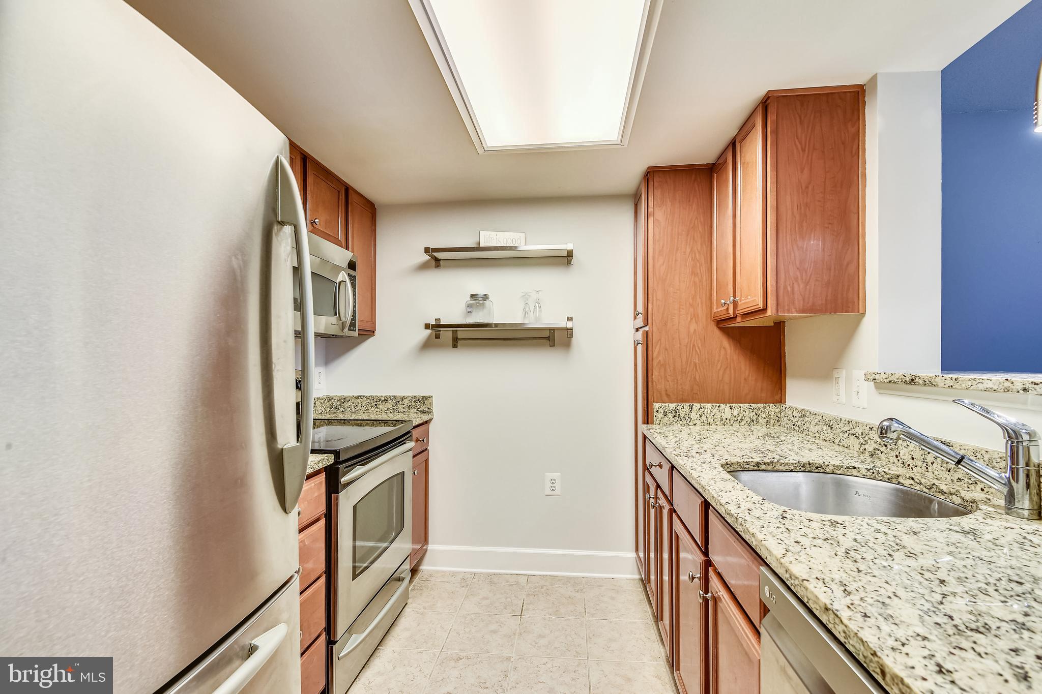 11800 Sunset Hills Road, Unit 712 Reston, VA 20190 - Photo 6 of 35 Kitchen with granite and stainless