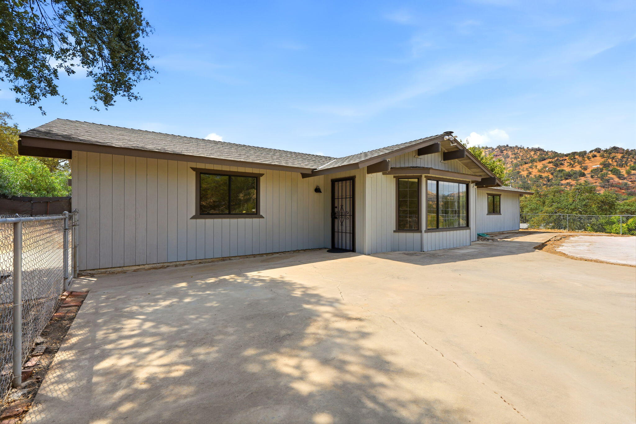 37307 Mistletoe Road Yokuts Valley, CA 93675 - Photo 4 of 47 4-37307_Mistletoe_Road_Yokuts_Valley_003
