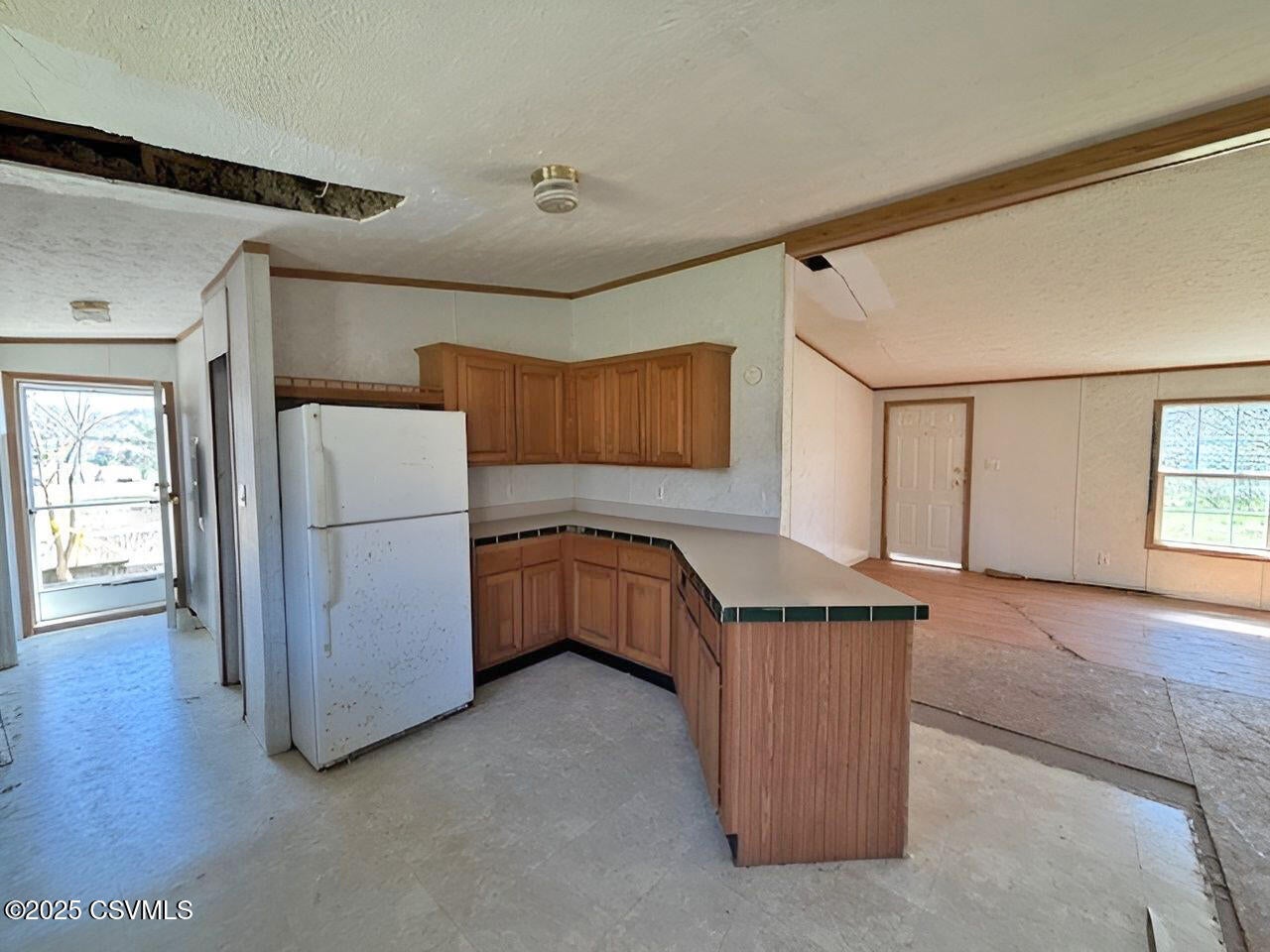 800 Black Run Road Lewisburg, PA 17837 - Photo 6 of 13 Interior