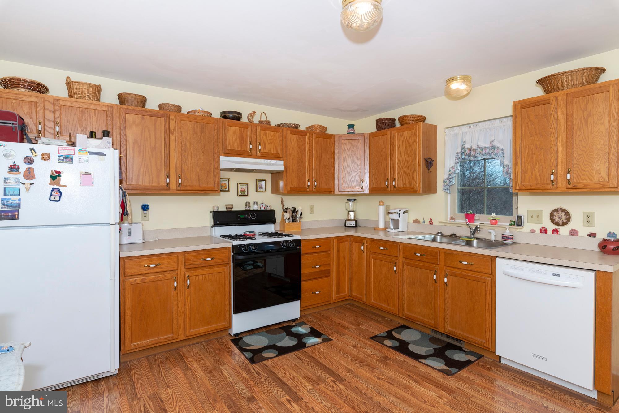 131 Boxwood Road Manchester, PA 17345 - Photo 7 of 26 Gallery Image 7