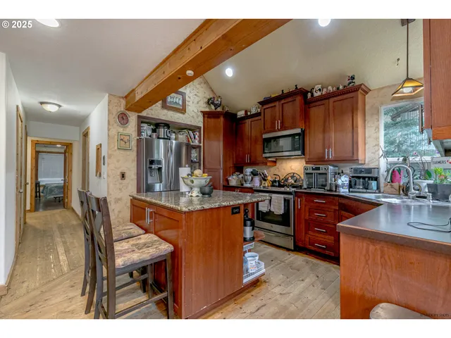 $650,000 | 23861 Southeast 442nd Avenue, Sandy, OR 97055