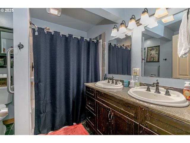 $650,000 | 23861 Southeast 442nd Avenue, Sandy, OR 97055