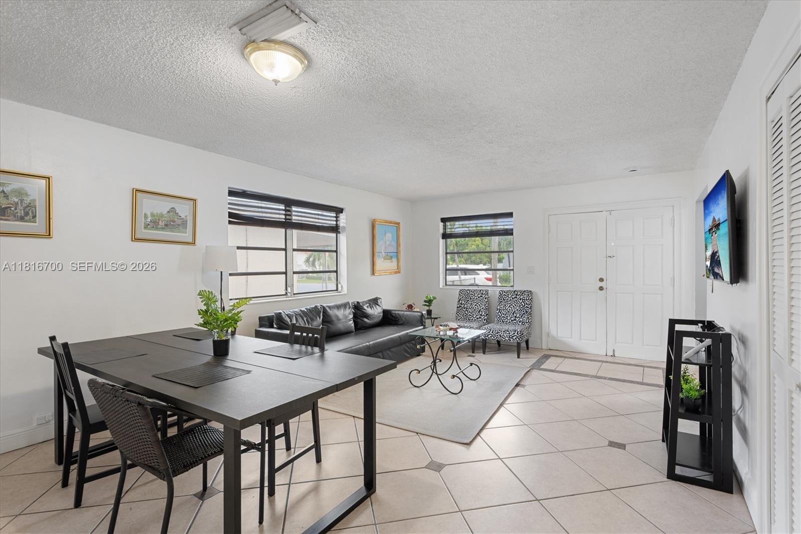 5726 Southwest 20th Street Miami, FL 33155 - Photo 11 of 27 Photo 11