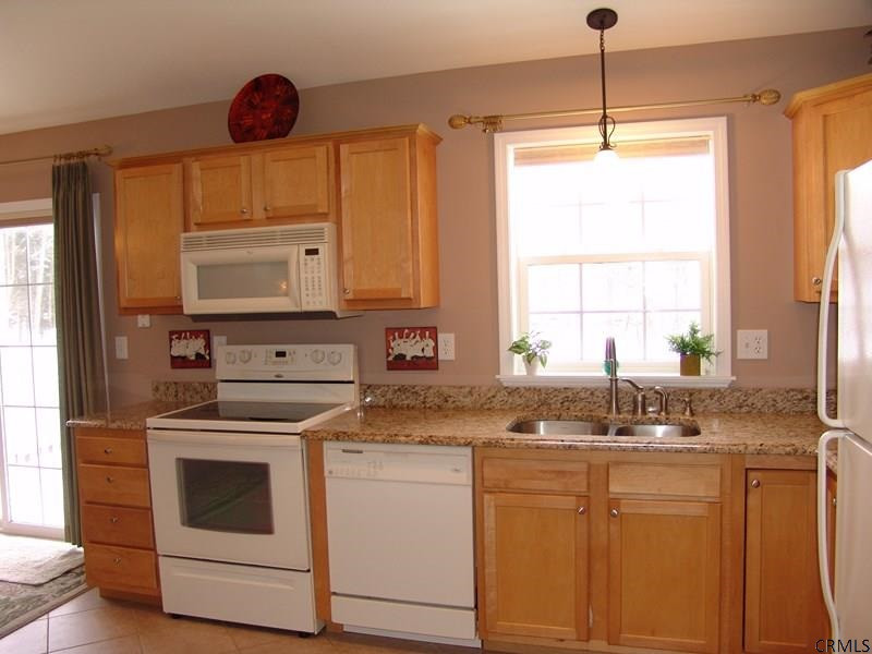 45 Riverside Drive Rotterdam Junction, NY 12150 - Photo 4 of 20 Photo 4