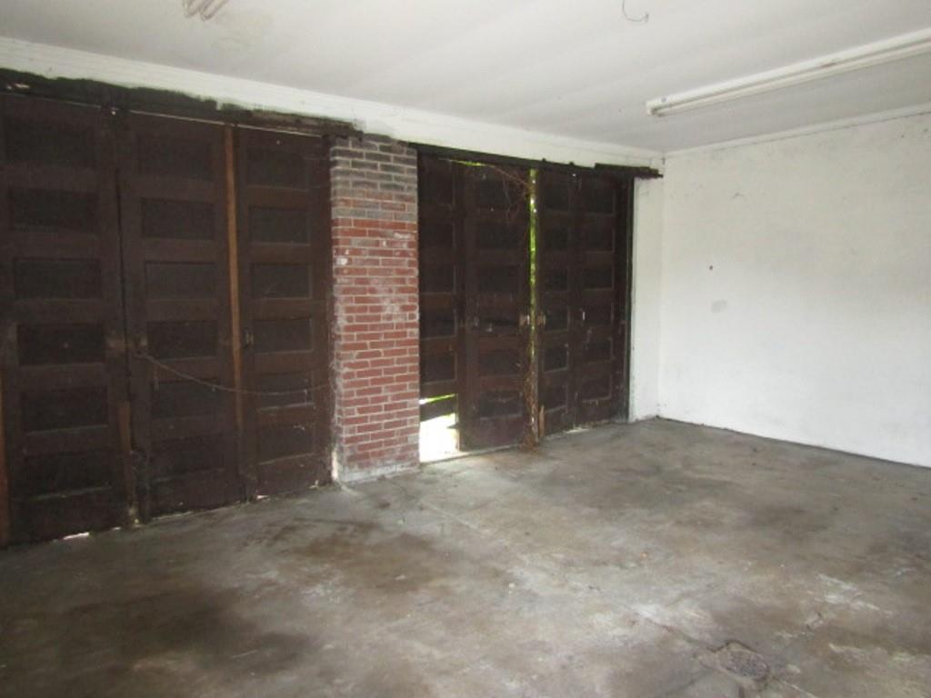 246 West Main Street Uniontown, PA 15401 - Photo 7 of 42 a view of an empty room with walk in closet