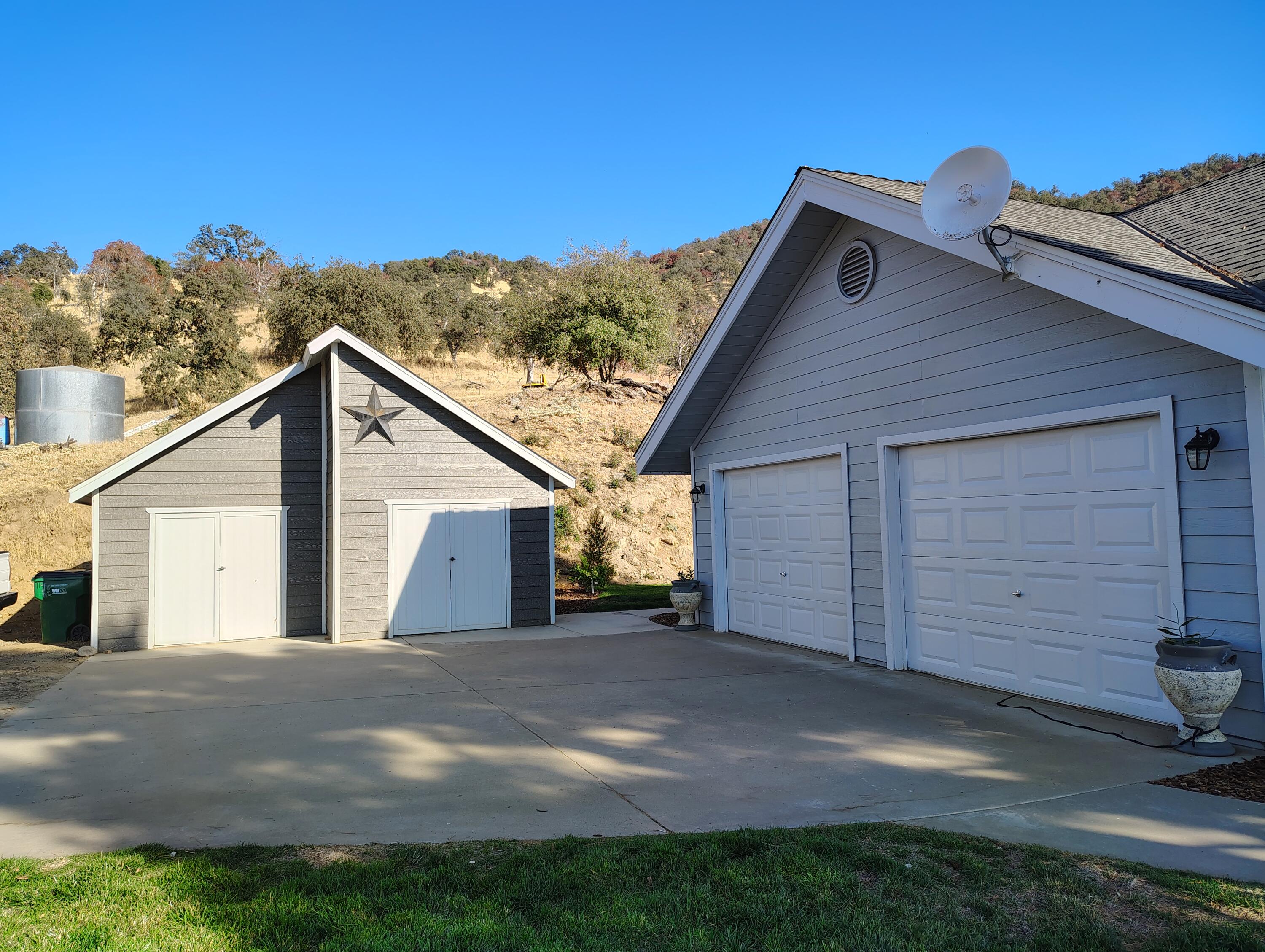 40511 Bear Creek Road Springville, CA 93265 - Photo 5 of 81 IMG_20241014_154217791_HDR