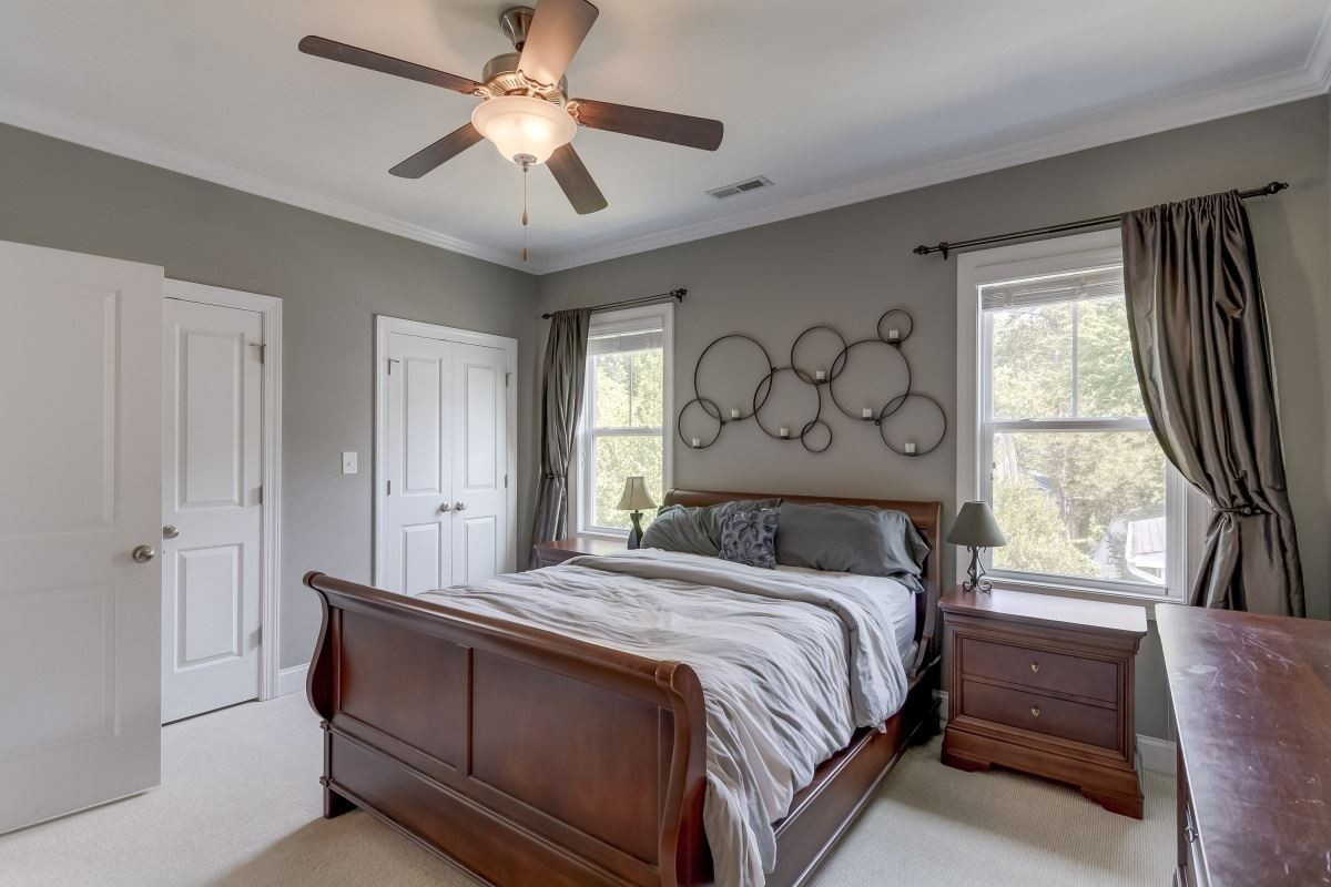 527 Ledbetter Court Raleigh, NC 27608 - Photo 9 of 13 Photo 9