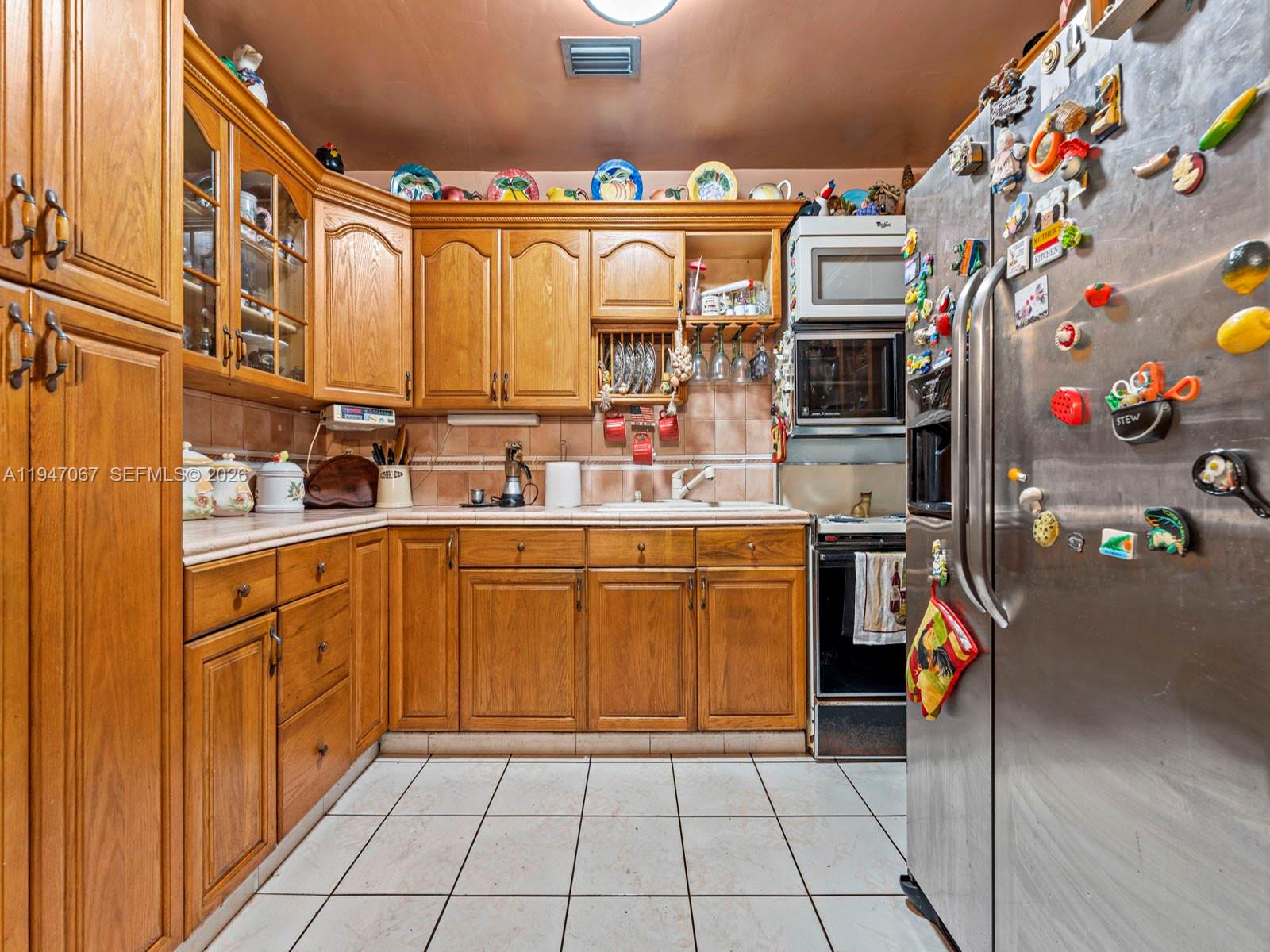 2830 Southwest 17th Street Miami, FL 33145 - Photo 11 of 17