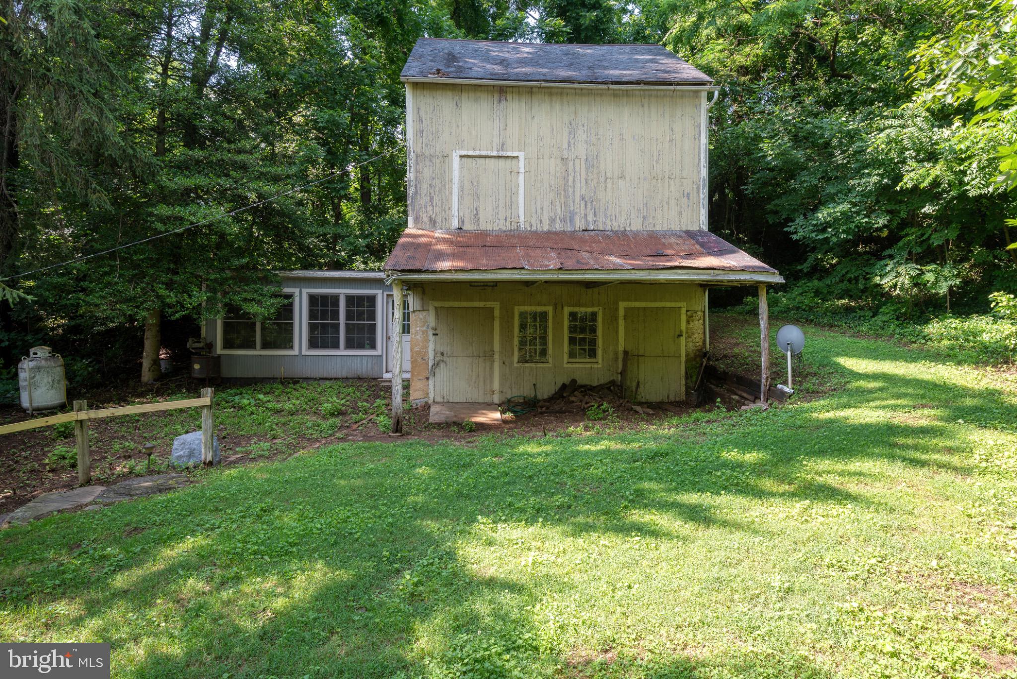 1592 White Oak Road Strasburg, PA 17579 - Photo 50 of 68 a front view of a house with a garden