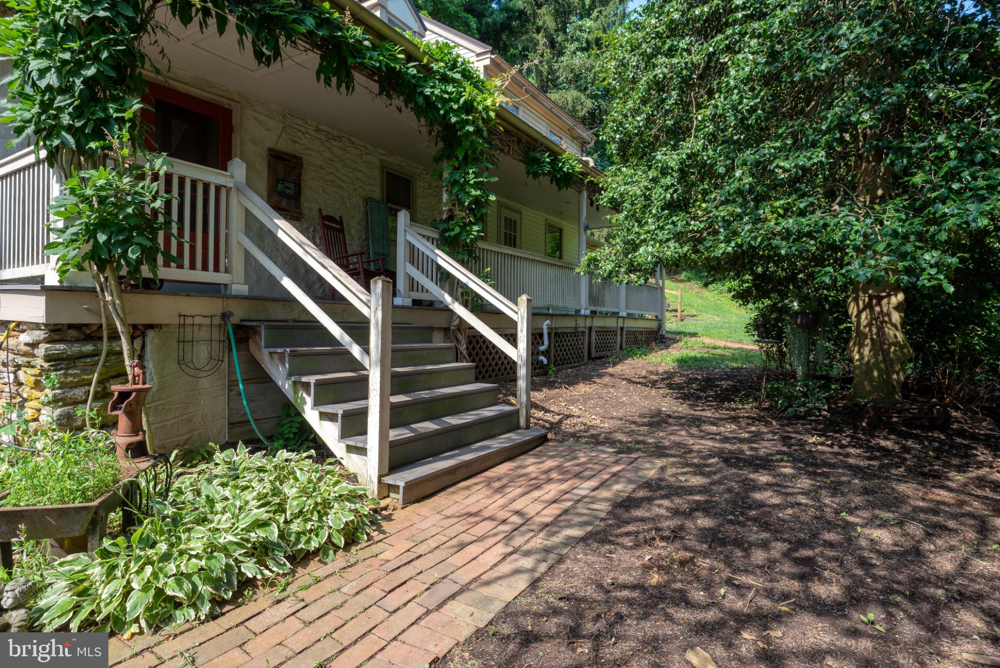 1592 White Oak Road Strasburg, PA 17579 - Photo 5 of 68 a view of entryway with wooden floor
