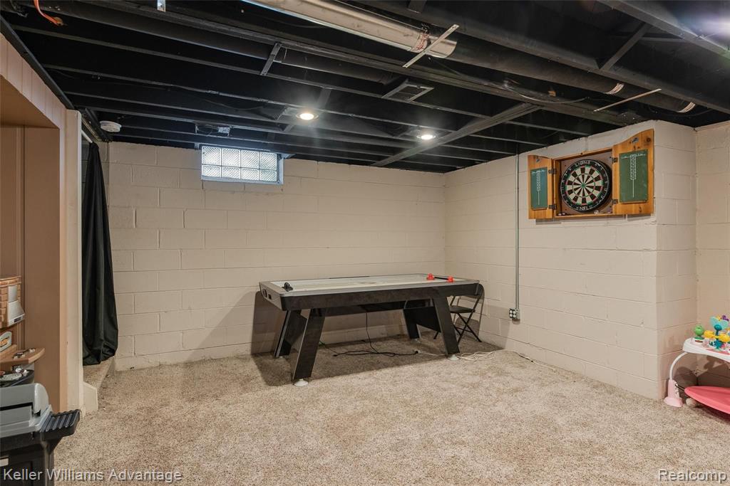 8818 Merriman Road Livonia, MI 48150 - Photo 36 of 39