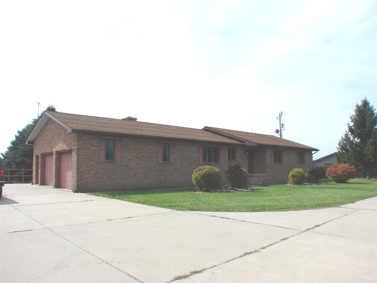 685 West Tyler Road Ithaca, MI 48847 - Photo 1 of 47 1853378.JPG