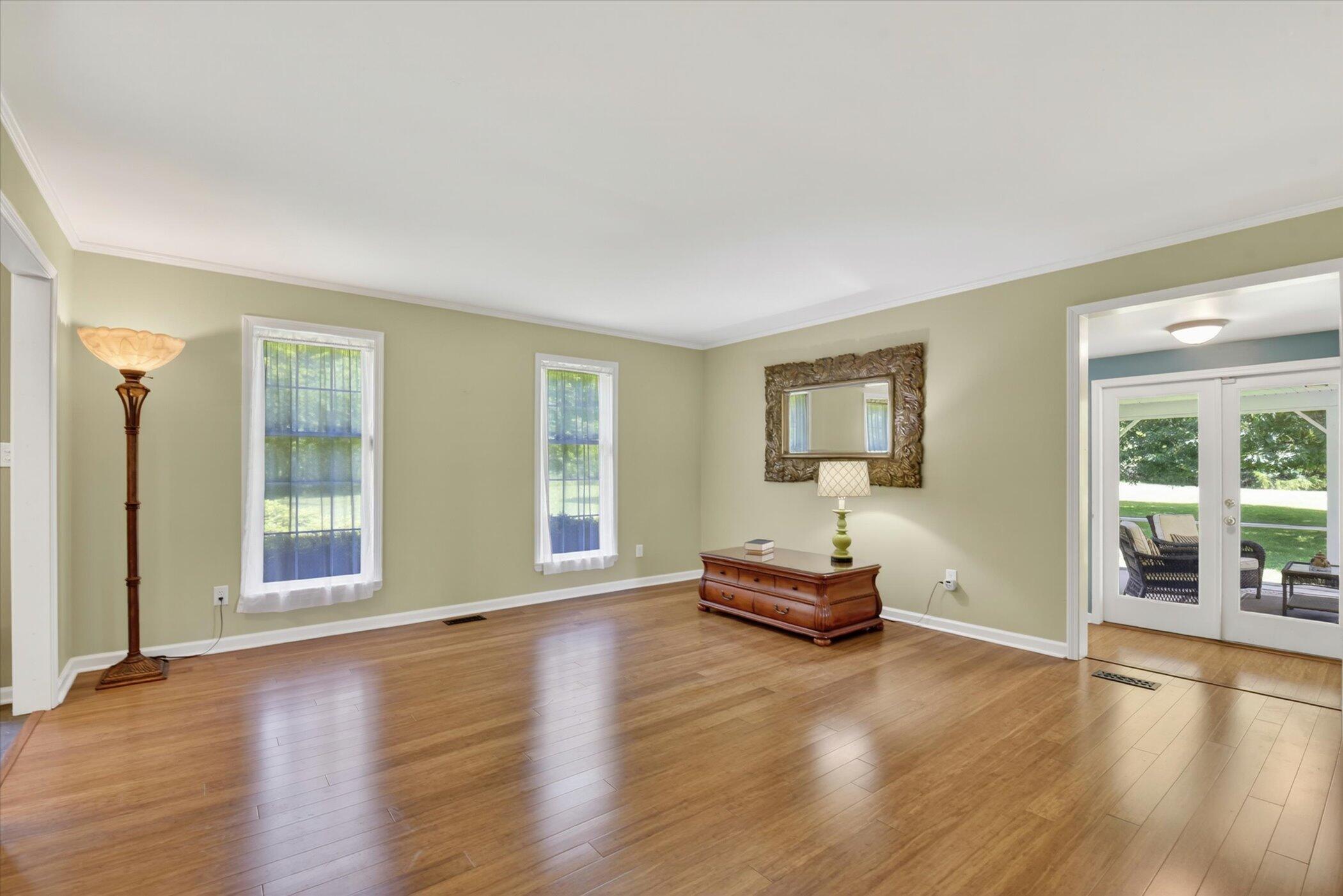 48377 Gyde Road Canton, MI 48187 - Photo 9 of 96 28-48377-Gyde-Rd-Windowstill