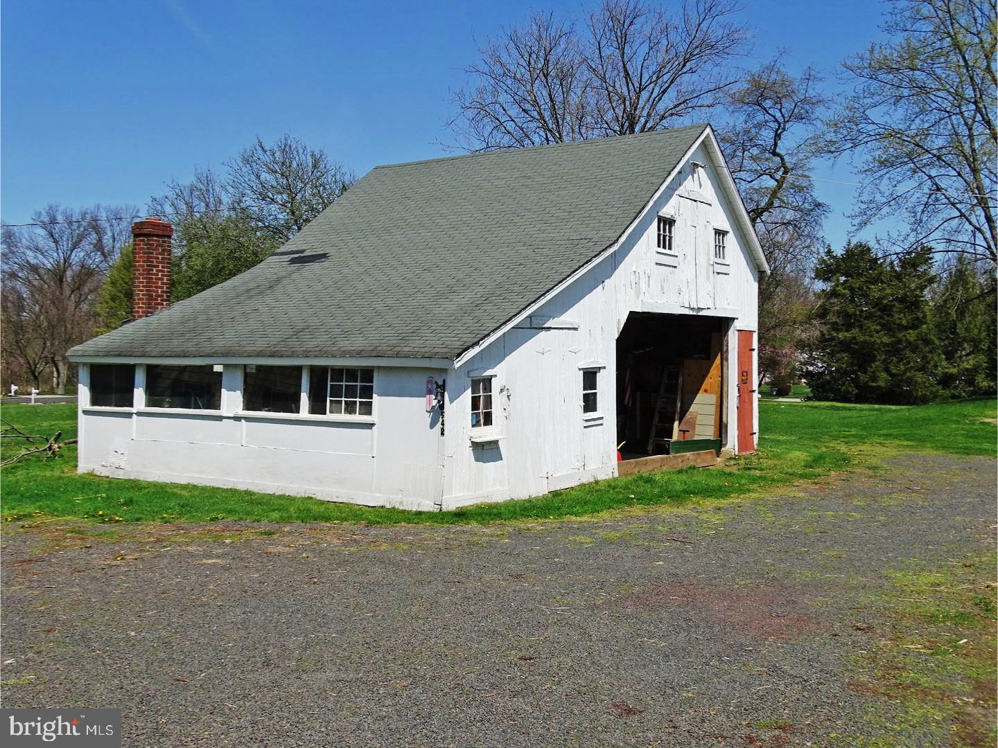536 Heacock Road Yardley, PA 19067 - Photo 23 of 25 Garage