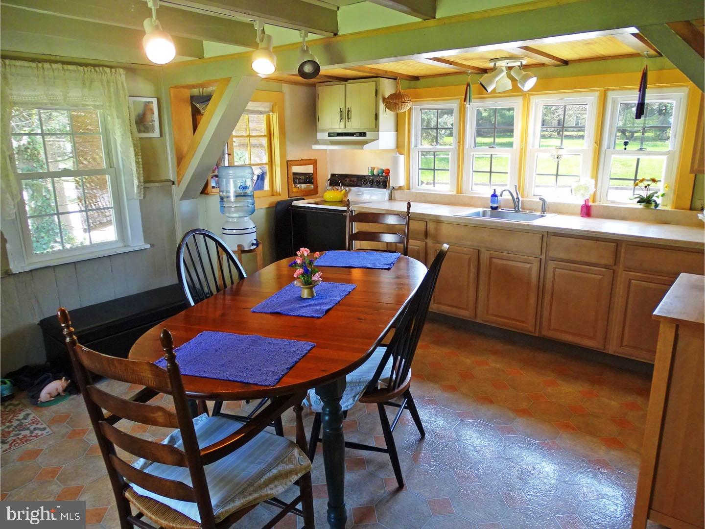 536 Heacock Road Yardley, PA 19067 - Photo 10 of 25 Kitchen