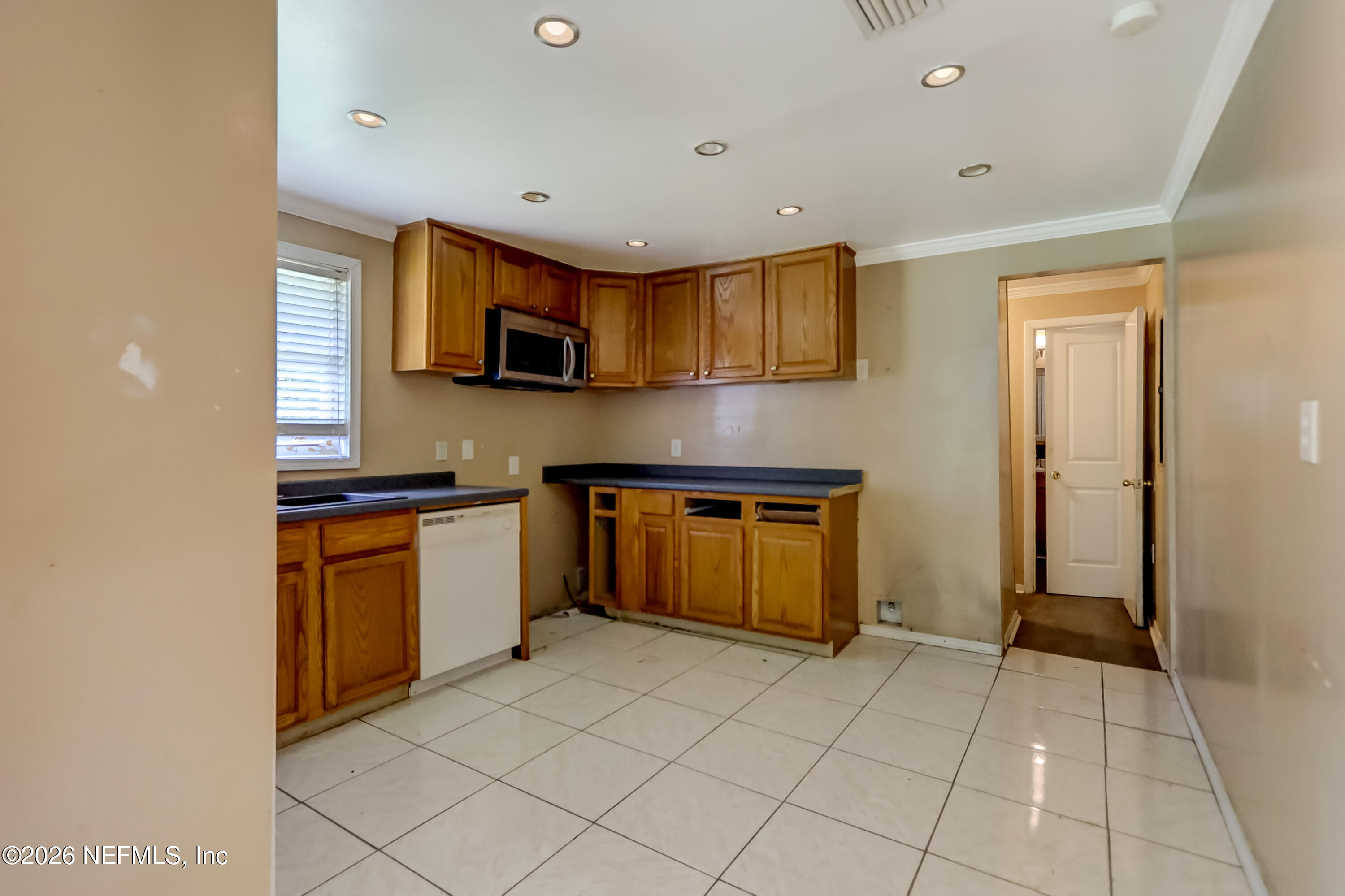 3126 Capper Road Jacksonville, FL 32218 - Photo 4 of 22 Kit