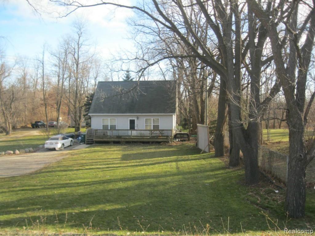 477 South Milford Road Highland, MI 48357 - Photo 2 of 2 milford 005.jpg