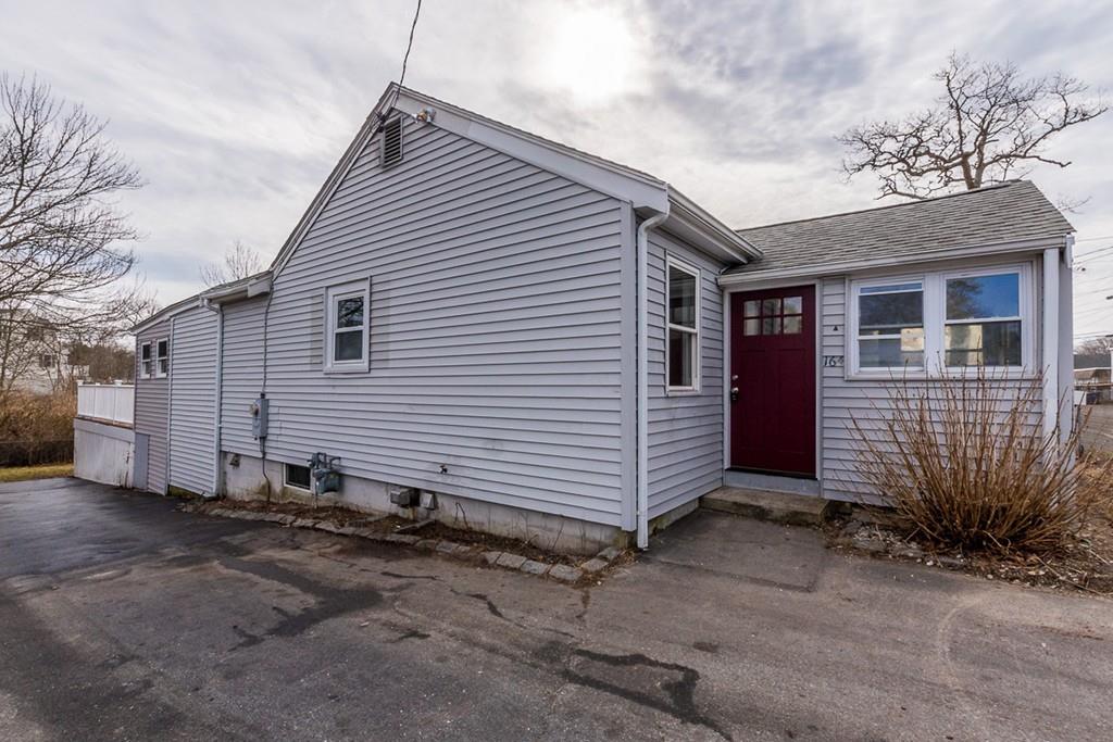 164 Swifts Beach Road Wareham, MA 02571 - Photo 6 of 42 Gallery Image 6