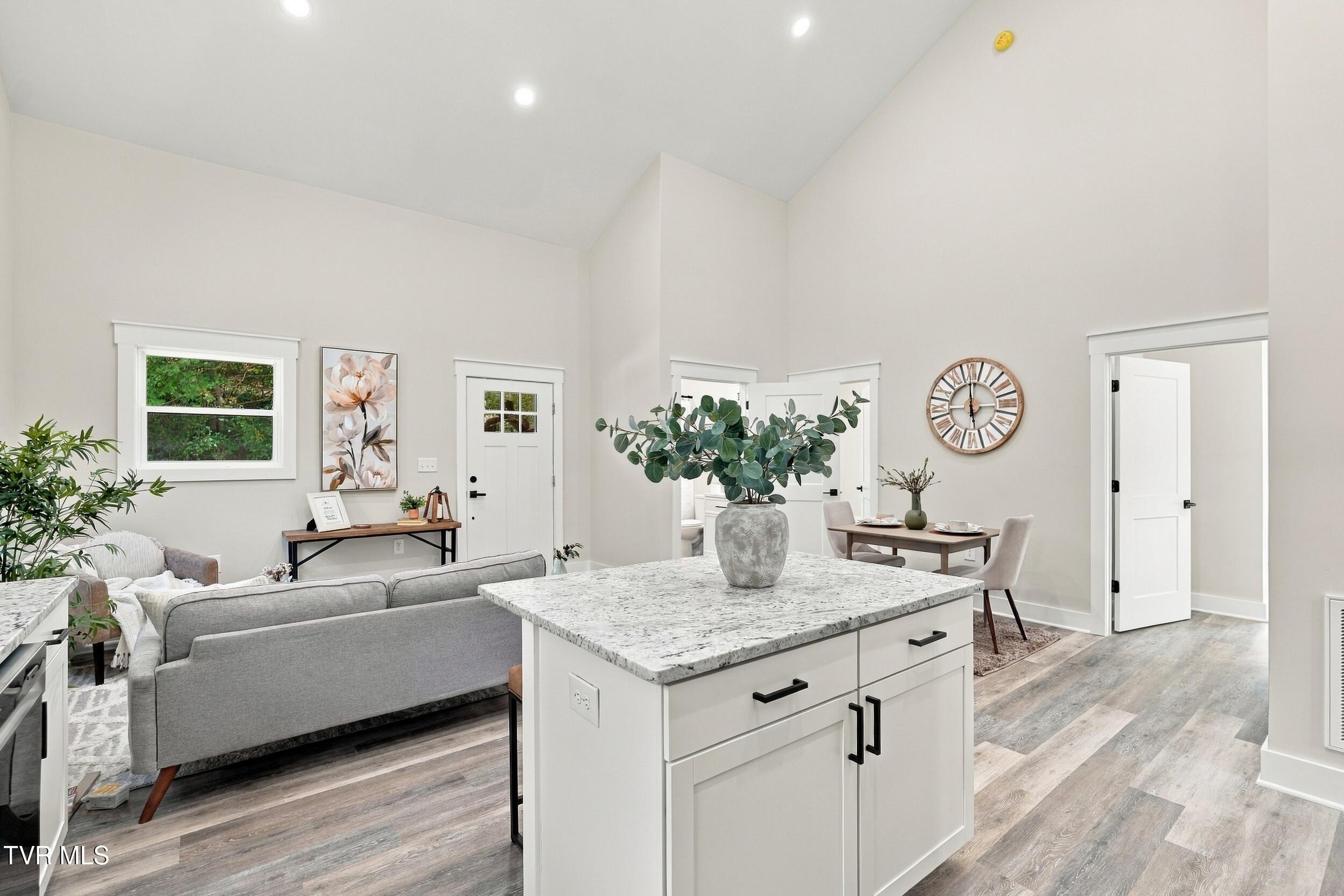 100 Cunningham Road Bristol, TN 37620 - Photo 12 of 28 dsc00555