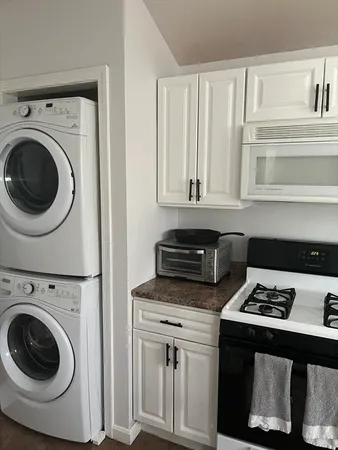 $2,500 | 102 Summer Street, Unit 2, Weymouth, MA 02188