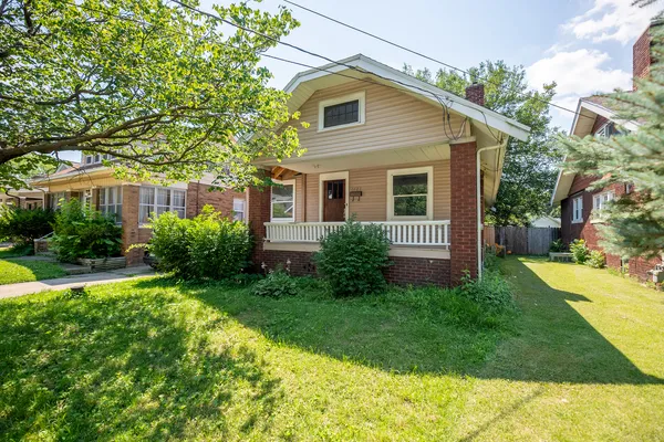 $89,900 | 1421 North Douglas Street, Peoria, IL 61606