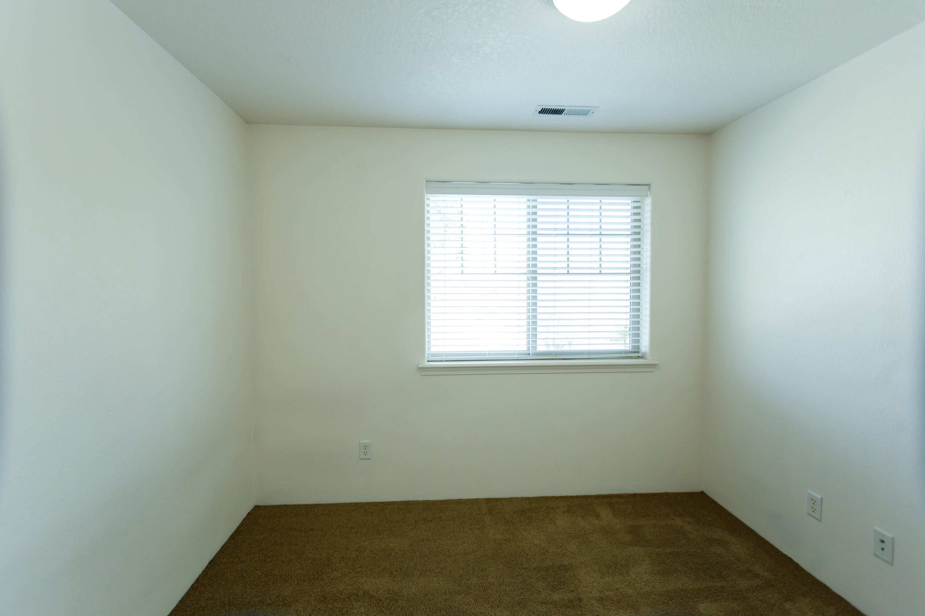 450 Midway Road, Unit 24 Medford, OR 97501 - Photo 23 of 29 450MIDWAY_#24_-31