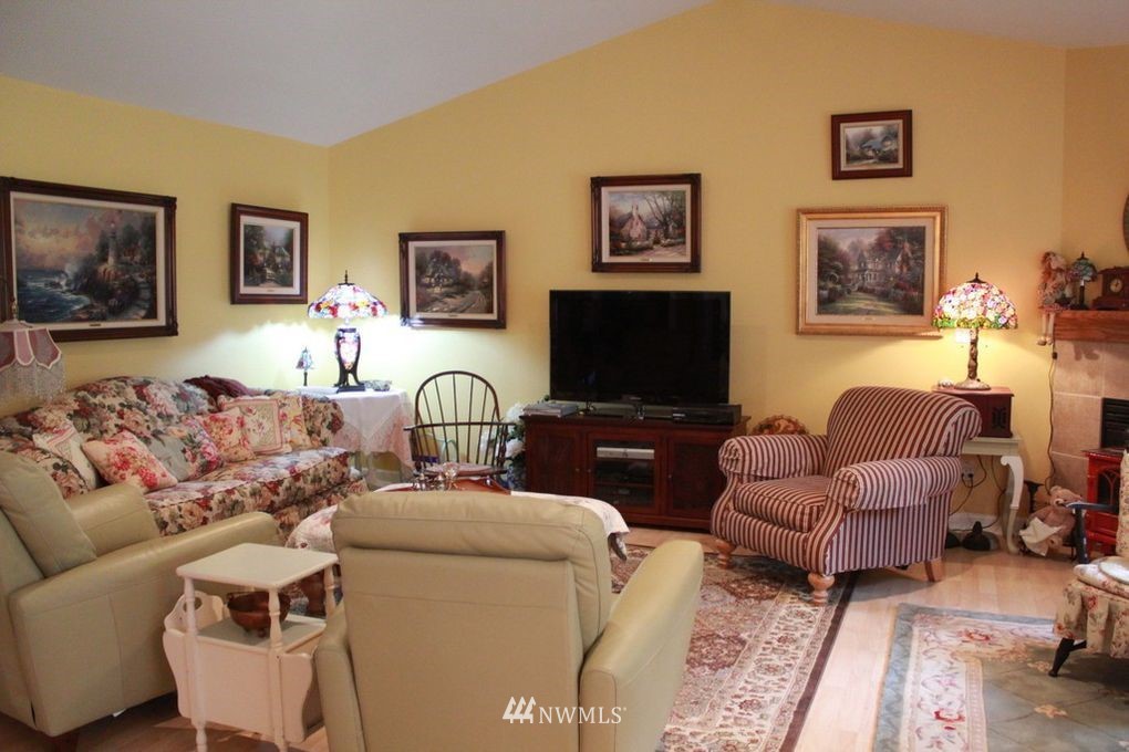 80 East Robbins Road Grapeview, WA 98546 - Photo 7 of 11 Gallery Image 7
