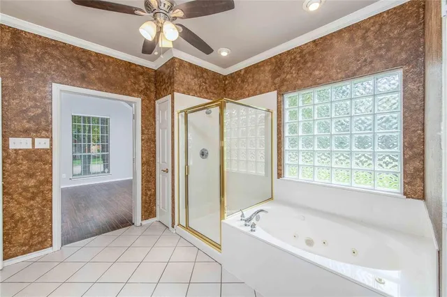 $2,900 | 2010 Marie Weldon Lane, Arlington, TX 76001