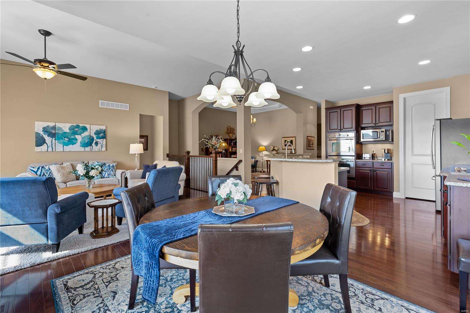 402 Maple Rise Path Chesterfield, MO 63005 - Photo 16 of 40 Gallery Image 16