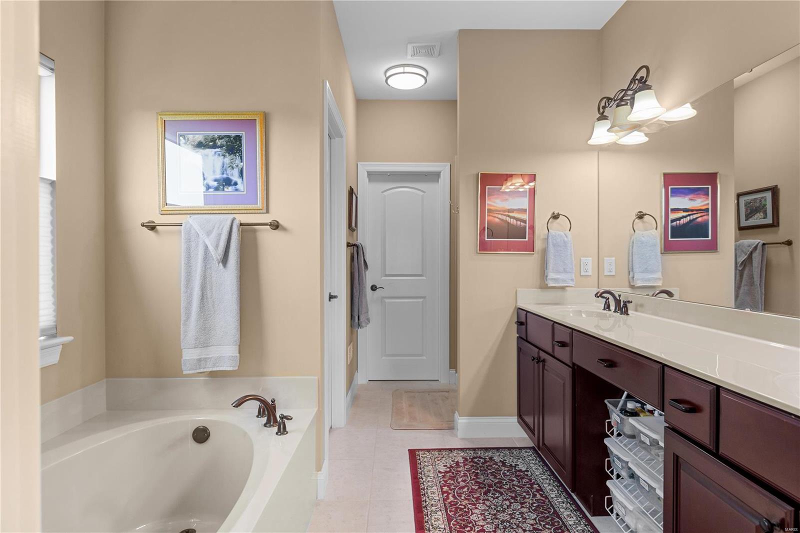 402 Maple Rise Path Chesterfield, MO 63005 - Photo 21 of 40 Gallery Image 21